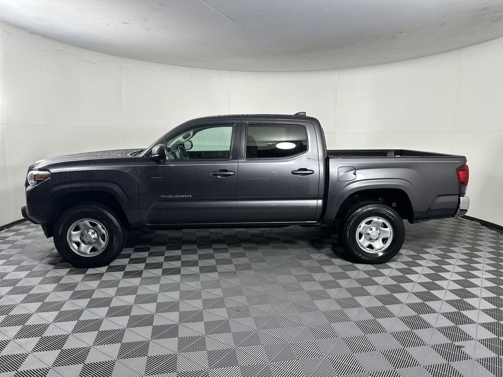 2022 Toyota Tacoma SR5 4