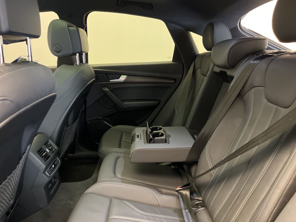 Thumbnail: 2022 Audi Q5 - 24