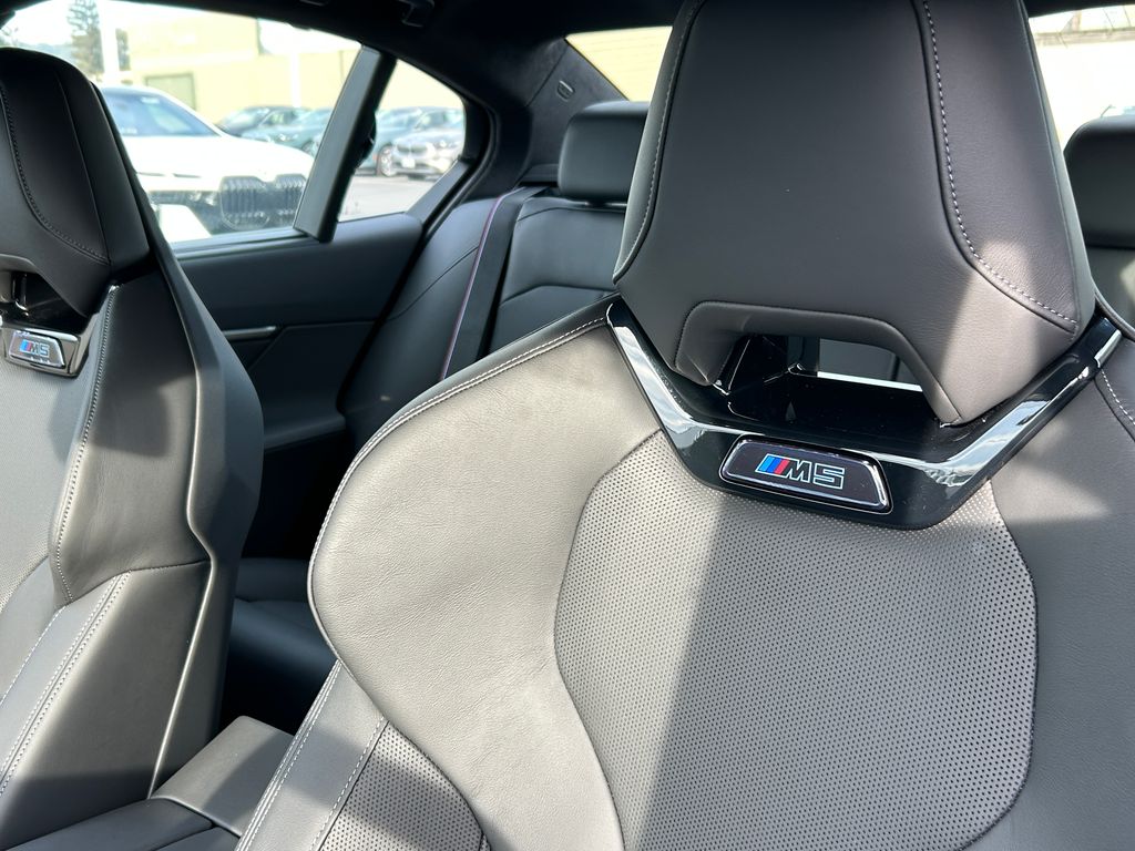 2025 BMW M5 Base 14