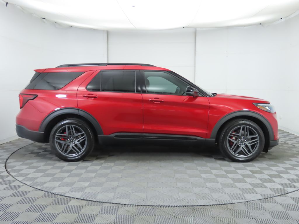Thumbnail: 2025 Ford Explorer - 4