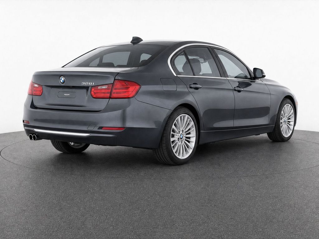 Thumbnail: 2015 BMW 3 Series - 31