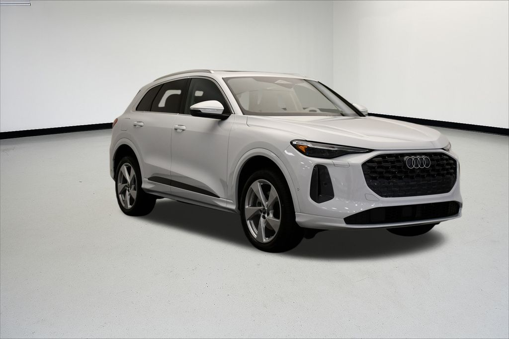 Thumbnail: 2025 Audi Q5 - 7