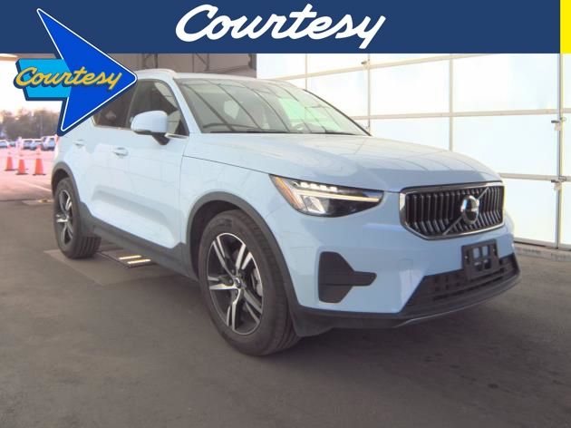 2025 Volvo XC40