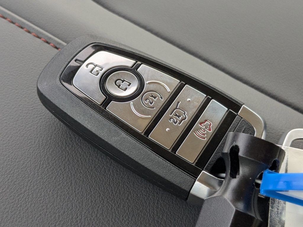 2025 Ford Expedition Active MAX