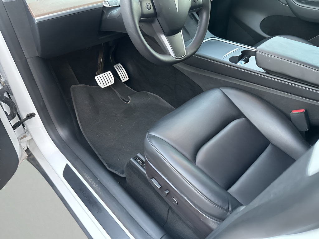 Used Car 2022 Tesla Model Y  Performance For Sale Under $35,000 In Austin, Texas