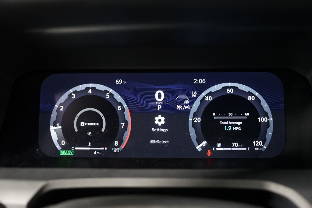 2025 Toyota Tacoma Trailhunter 18