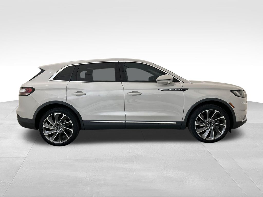 Used 2022 White Lincoln Reserve image 6