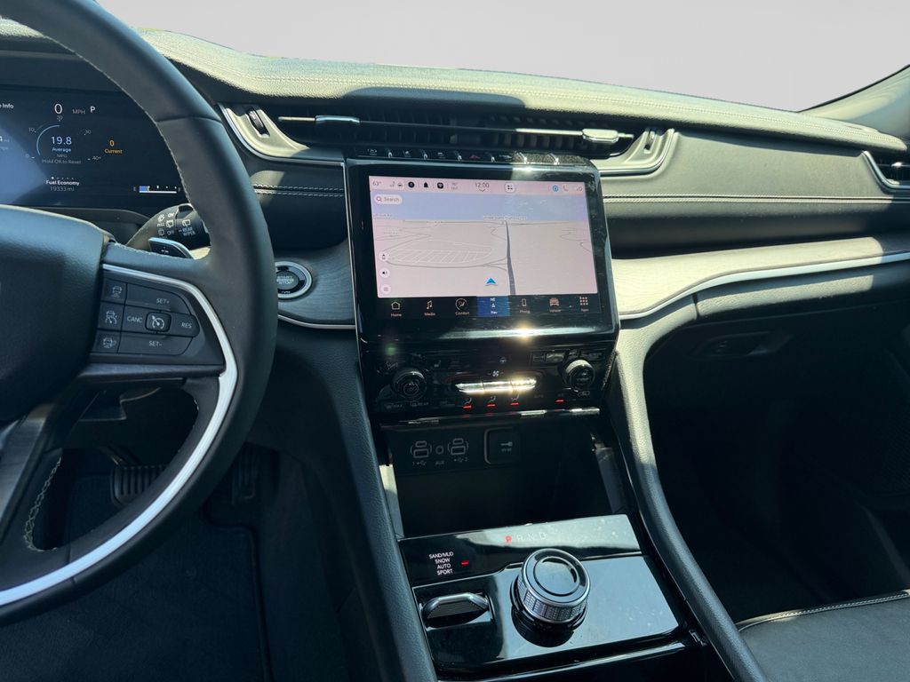 2023 Jeep Grand Cherokee L Limited Black at South Hills CDJR