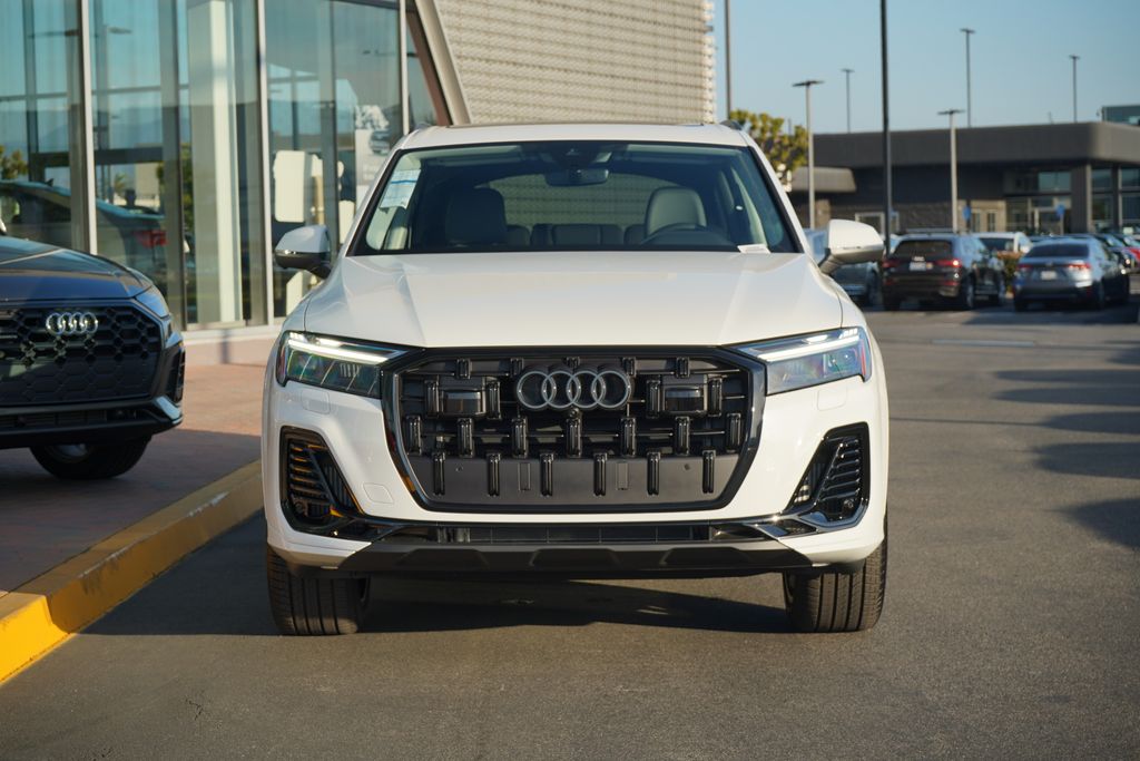 2025 Audi Q7  5