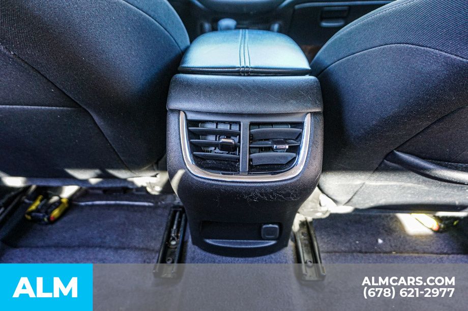 Used 2024 Gray Chevrolet LT image 31