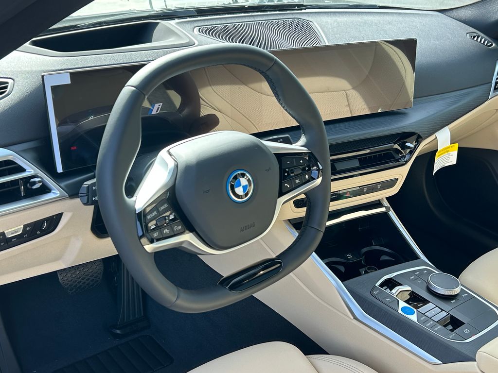 2025 BMW i4 eDrive40 13