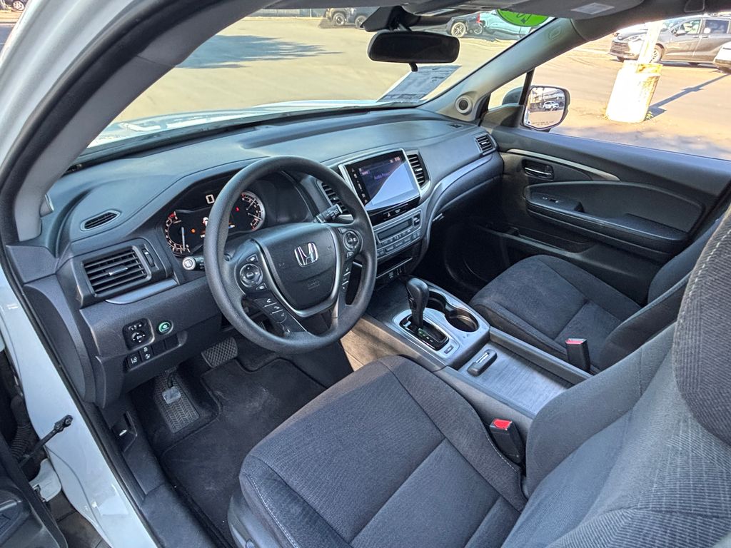 Thumbnail: 2018 Honda Pilot - 9