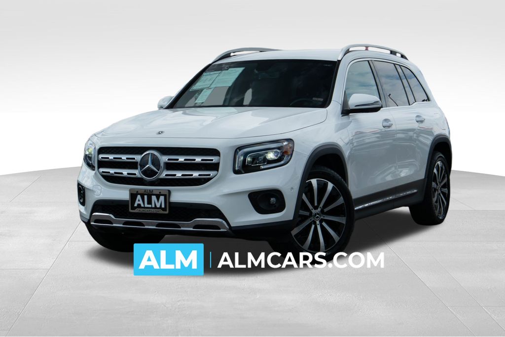 2022 Mercedes-Benz GLB's photo