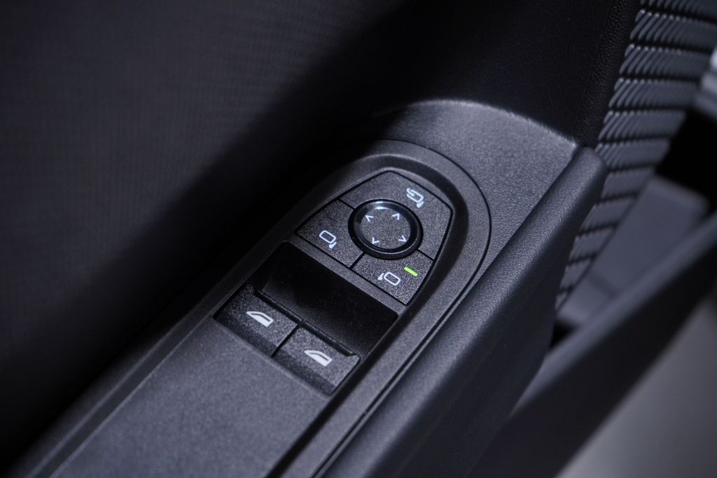 Thumbnail: 2025 MINI Cooper - 12