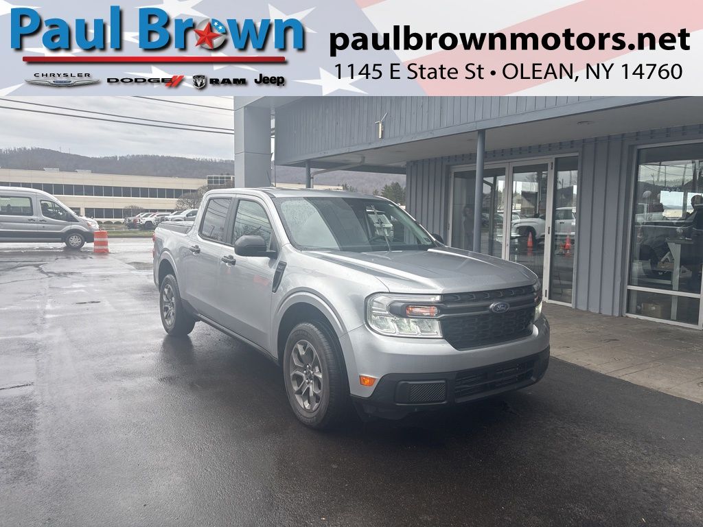 Silver 2022 Ford Maverick XLT SuperCrew AWD Pickup Truck All-Wheel Drive 8-Speed Automatic