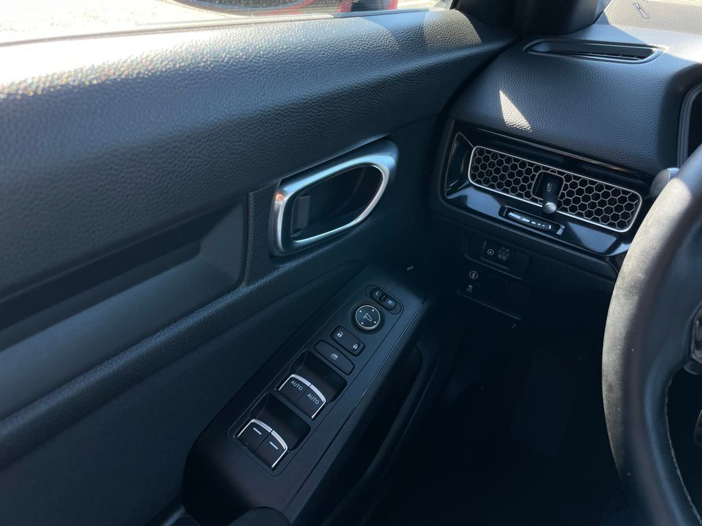 Thumbnail: 2024 Honda Civic - 19