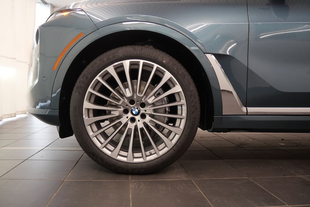 2025 BMW X7 xDrive40i 3