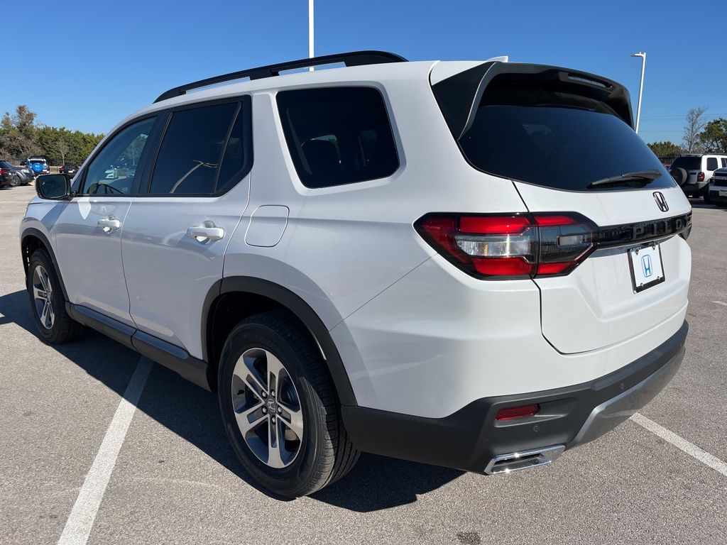 Thumbnail: 2026 Honda Pilot - 4