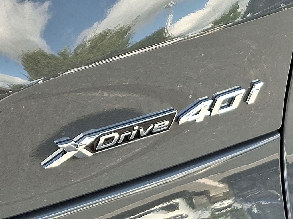 Thumbnail: 2026 BMW X5 - 12