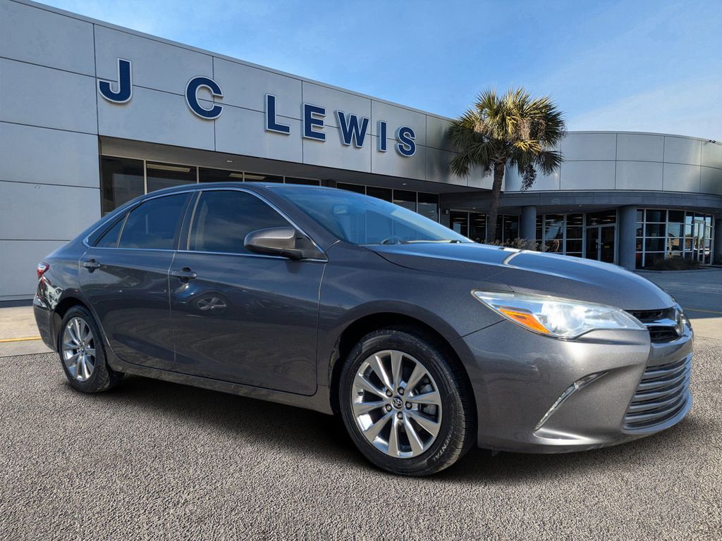 2016 Toyota Camry XLE