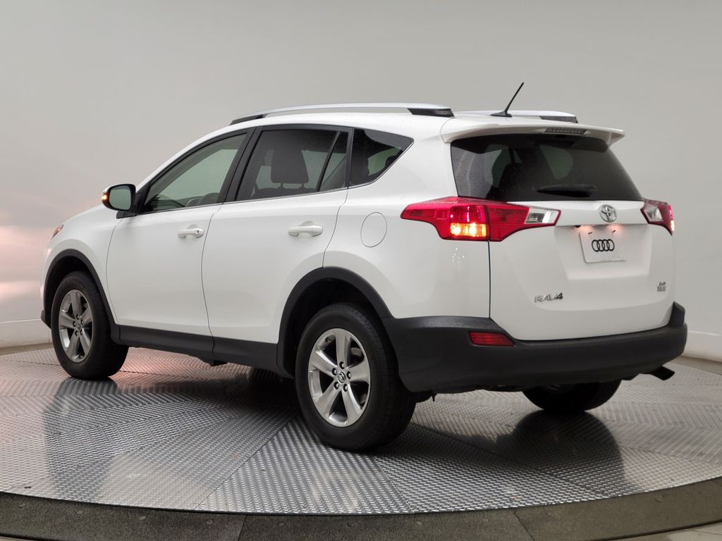 Thumbnail: 2015 Toyota RAV4 - 4