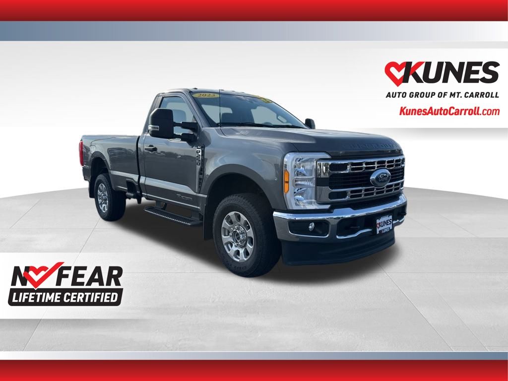 Carbonized Gray Metallic 2023 Ford F-250 Super Duty XLT Crew Cab 4WD Pickup Truck Four-Wheel Drive Automatic