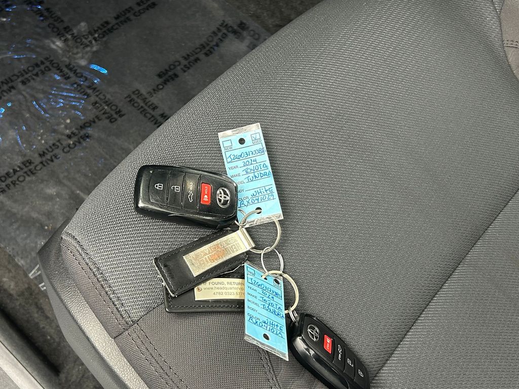 Used 2024 Wind Chill Pearl Toyota SR5 image 48