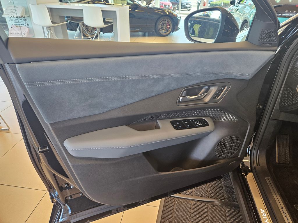 2025 Nissan Ariya PLATINUM+ e-4ORCE