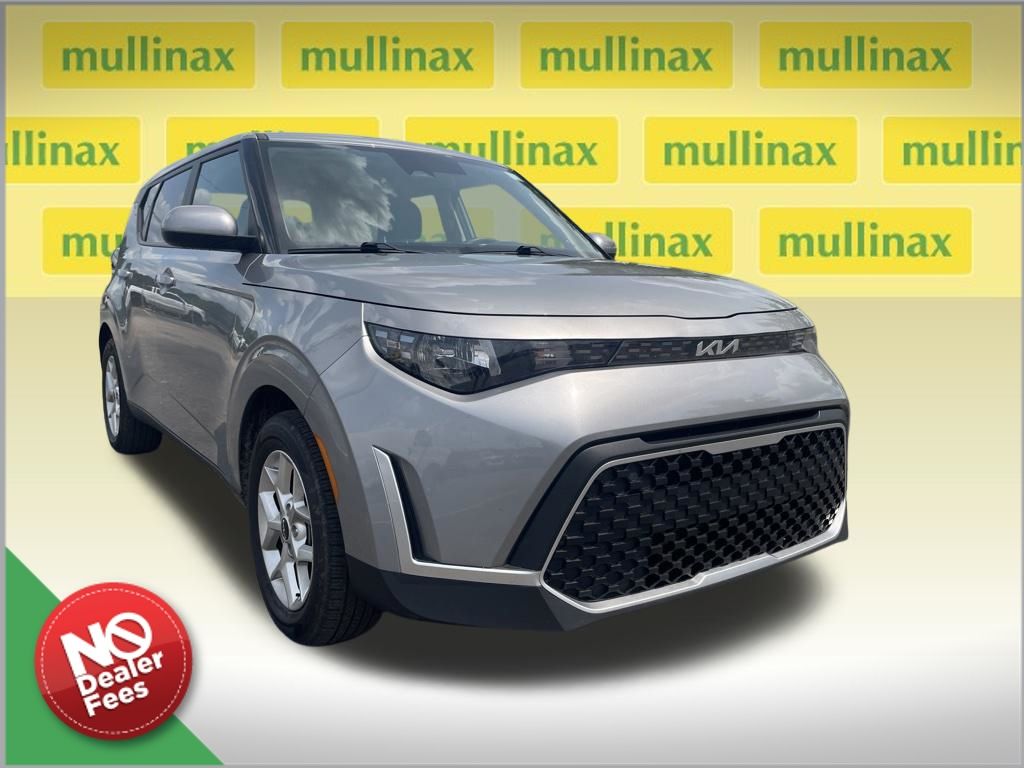 Steel Gray 2025 Kia Soul SUV / Crossover Front-Wheel Drive Continuously Variable Transmission