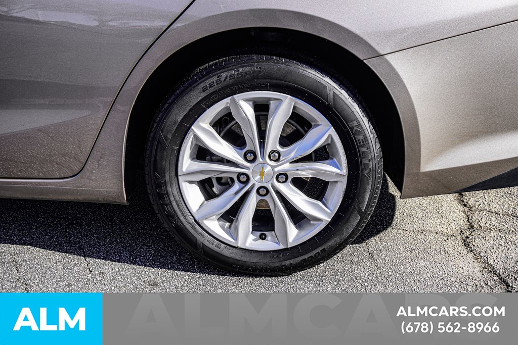 Used 2024 Gray Chevrolet LT image 14