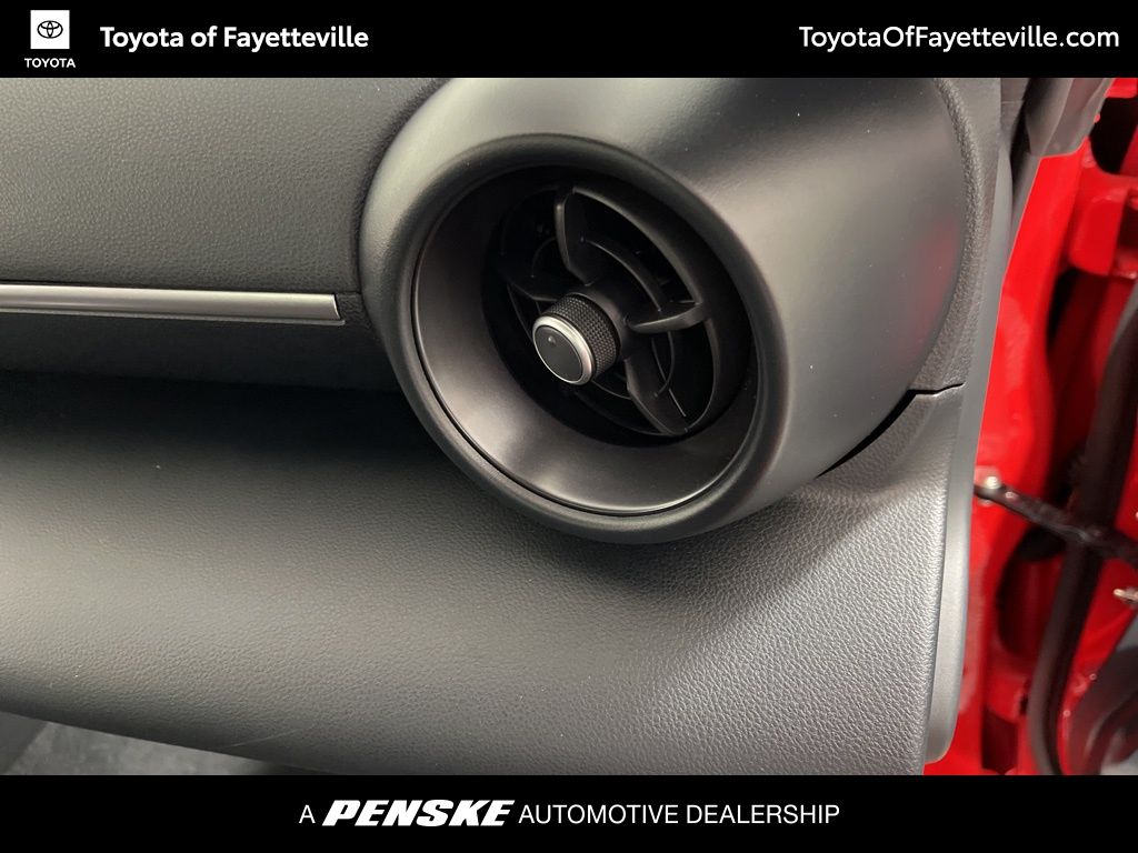 Thumbnail: 2024 Toyota GR86 - 10