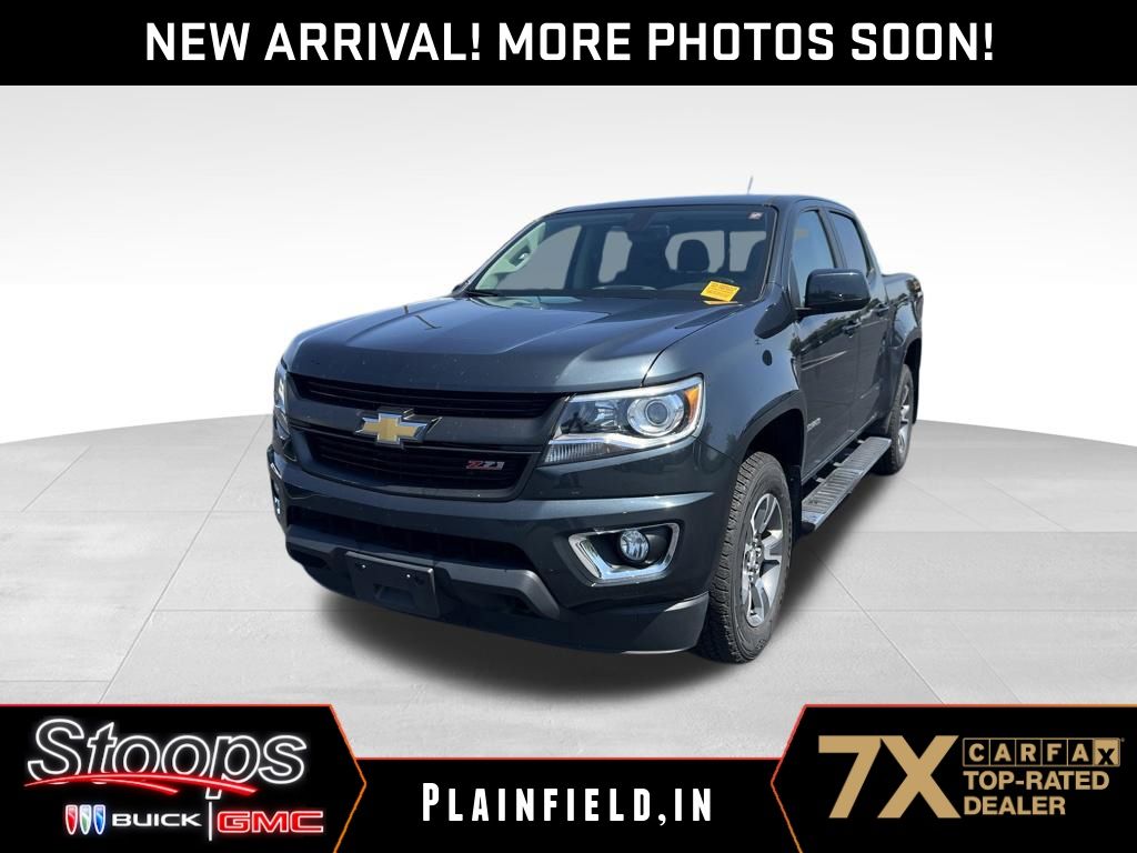 Gray (Graphite Metallic) 2017 Chevrolet Colorado Z71 Crew Cab 4WD Pickup Truck Four-Wheel Drive 8-Speed Automatic