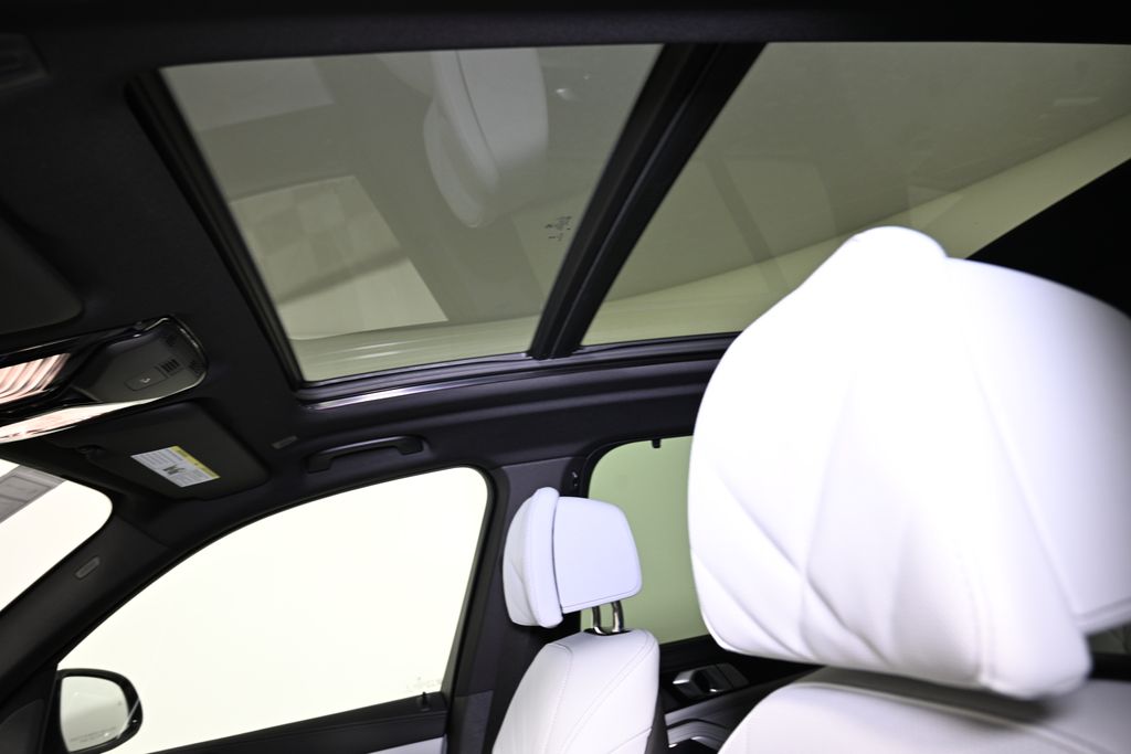 Thumbnail: 2026 BMW X5 - 20