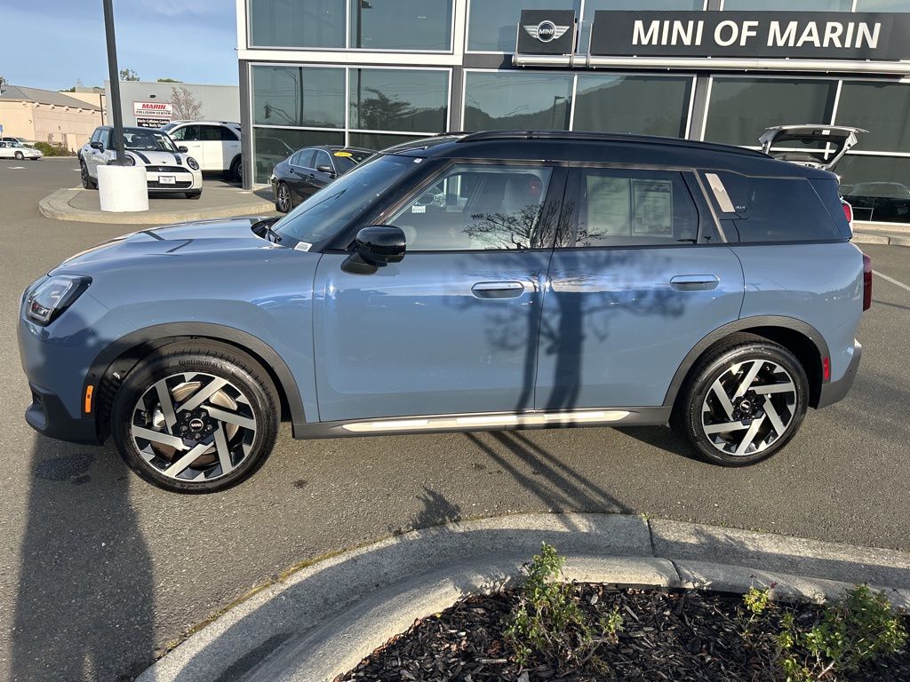 Thumbnail: 2025 MINI Cooper Countryman - 2