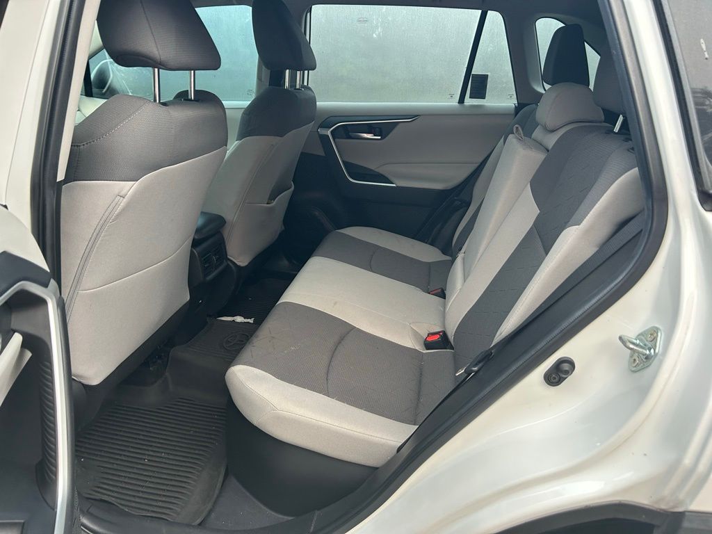 Thumbnail: 2021 Toyota RAV4 - 12