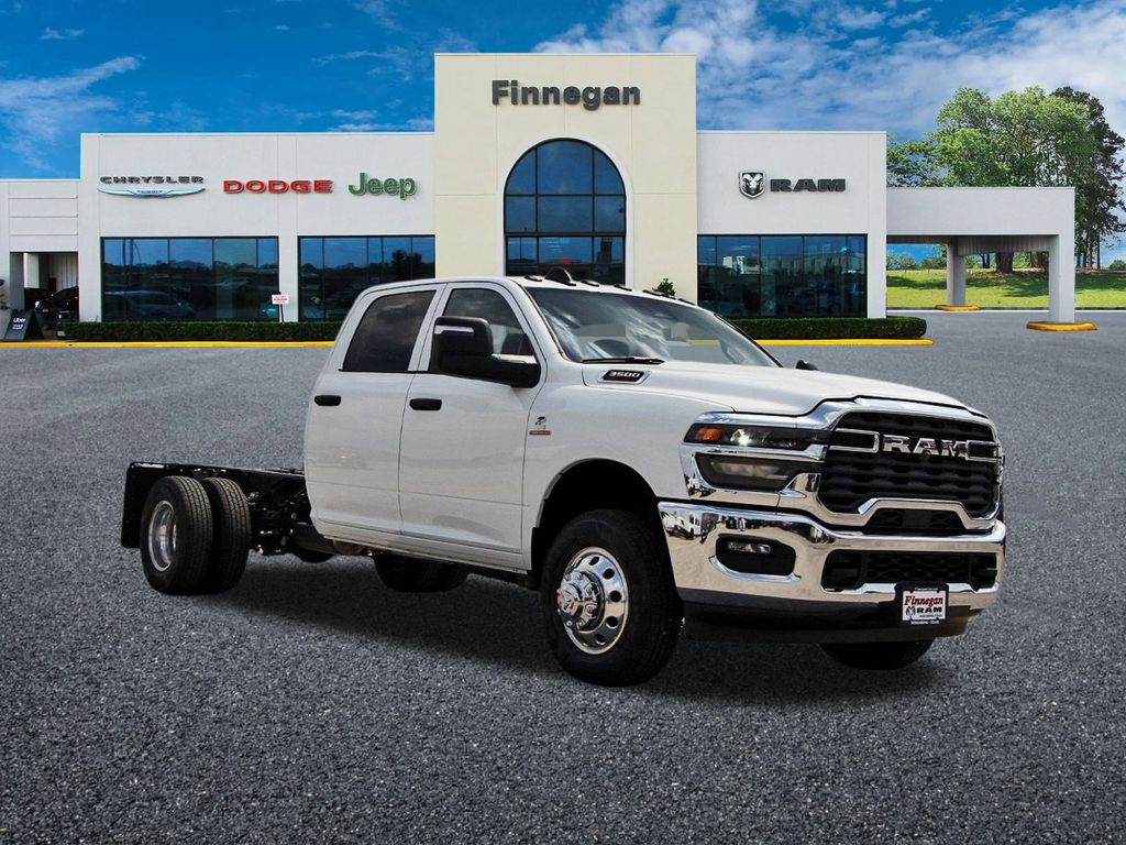 2026 RAM 3500 Chassis Tradesman Crew Cab LB DRW 4WD