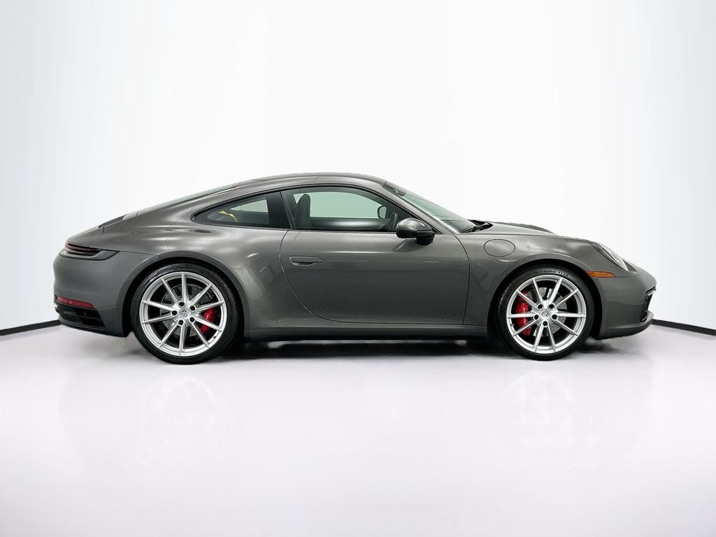 Thumbnail: 2020 Porsche 911 - 4