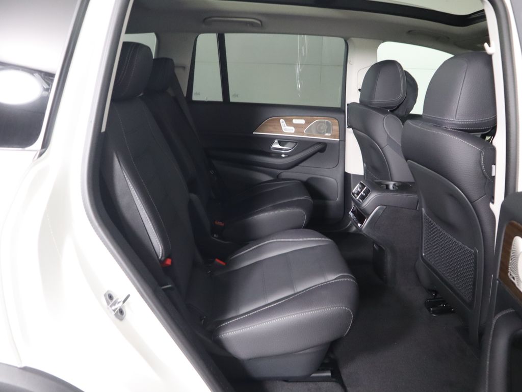 Thumbnail: 2026 Mercedes-Benz GLS - 24