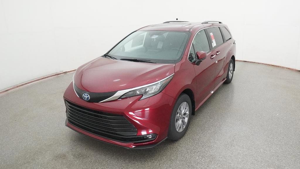 Thumbnail: 2025 Toyota Sienna - 27