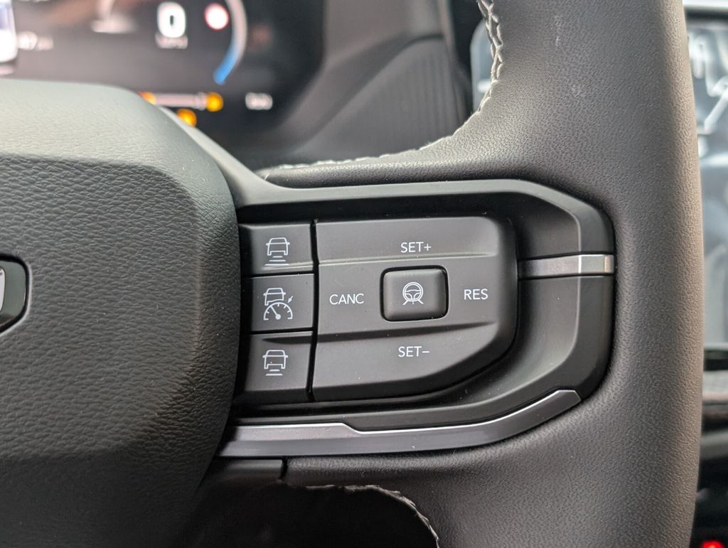 new 2026 Jeep Cherokee car, priced at $41,810