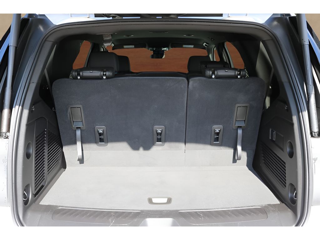 Used Car 2025 Chevrolet Tahoe  Lt For Sale Under $70,000 In Austin, Texas