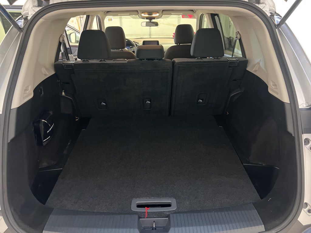 2022 Nissan Rogue SV photo