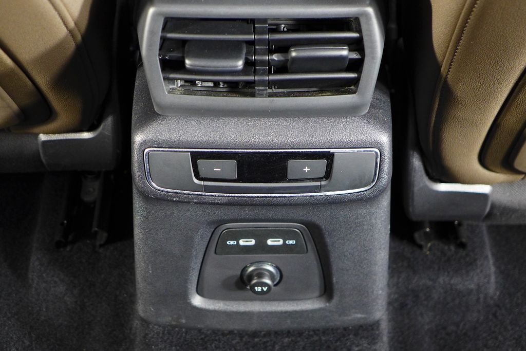 Thumbnail: 2024 Audi Q4 e-tron - 24