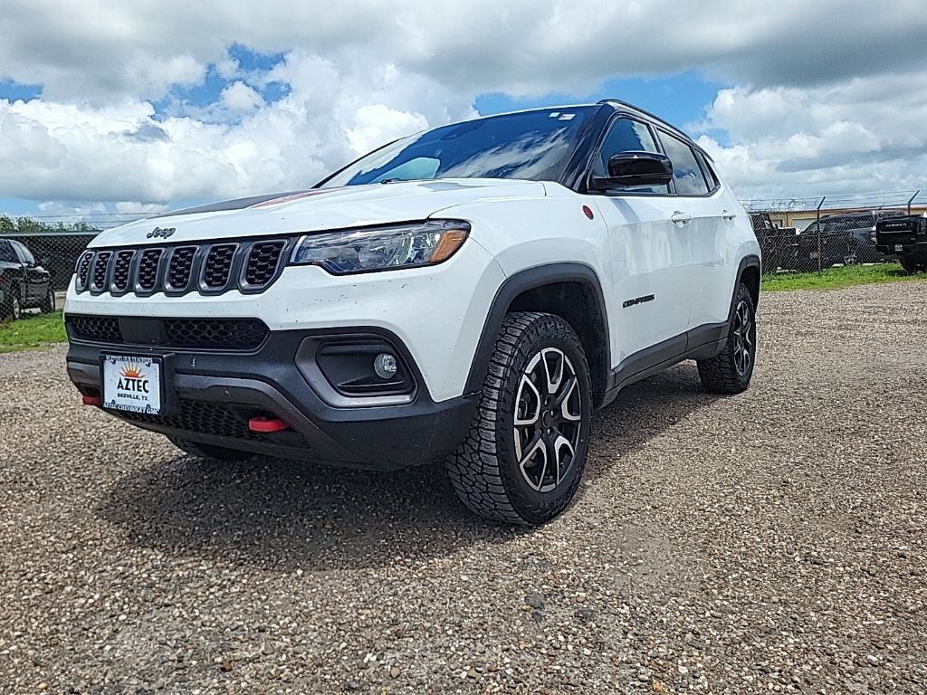 Bright White Clearcoat 2025 Jeep Compass Trailhawk 4WD SUV / Crossover Four-Wheel Drive 8-Speed Automatic