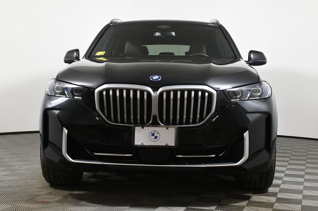 Thumbnail: 2025 BMW X5 - 10