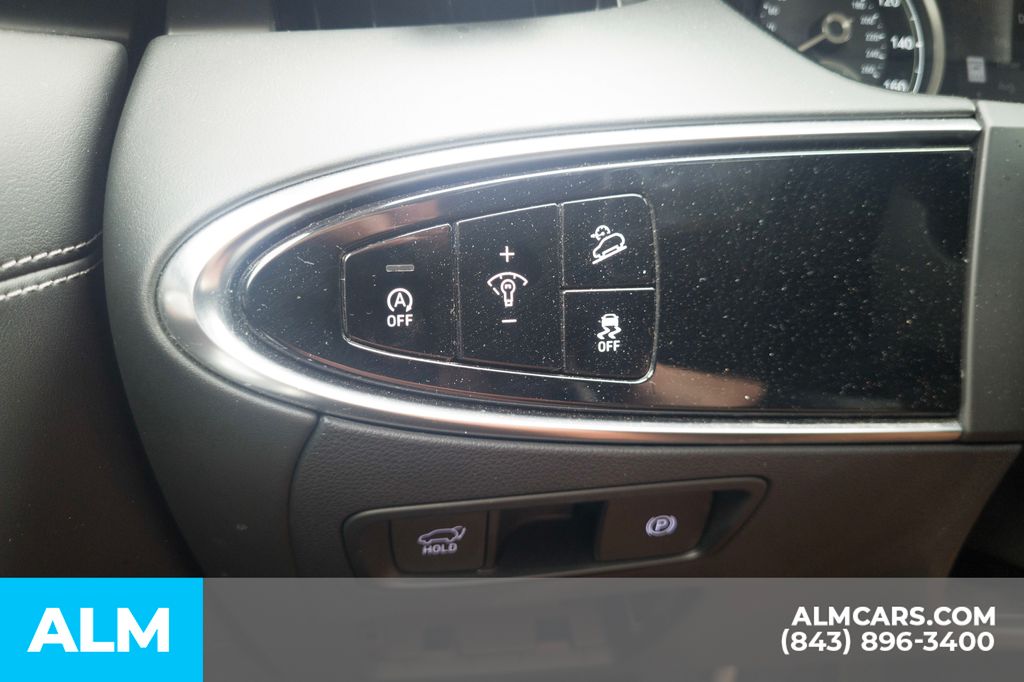 Used 2025 Gray Genesis 2.5T image 15