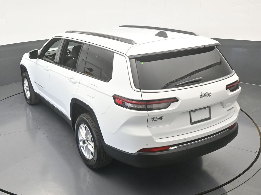 New 2026 Bright White Clearcoat Jeep Laredo image 45