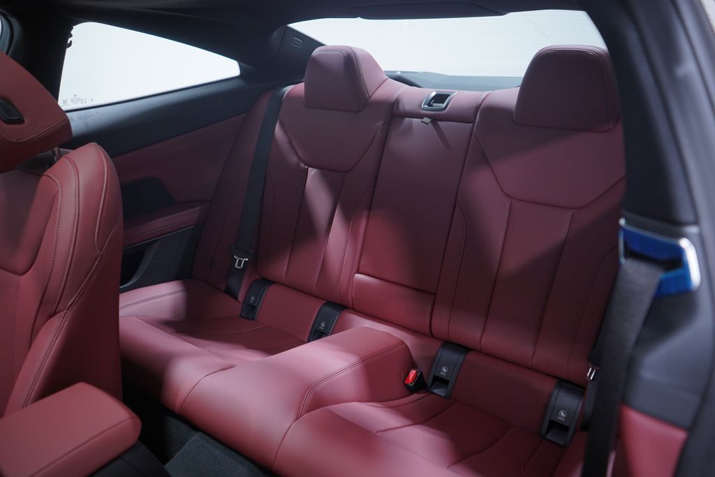 Thumbnail: 2026 BMW 4 Series - 9