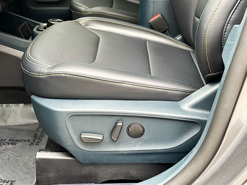 Used 2025 Gray Ford Lobo Standard image 19