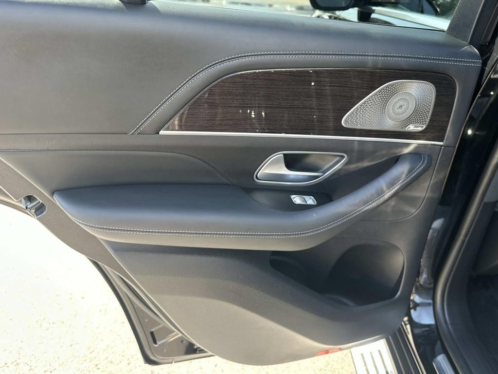 Thumbnail: 2022 Mercedes-Benz GLE - 16